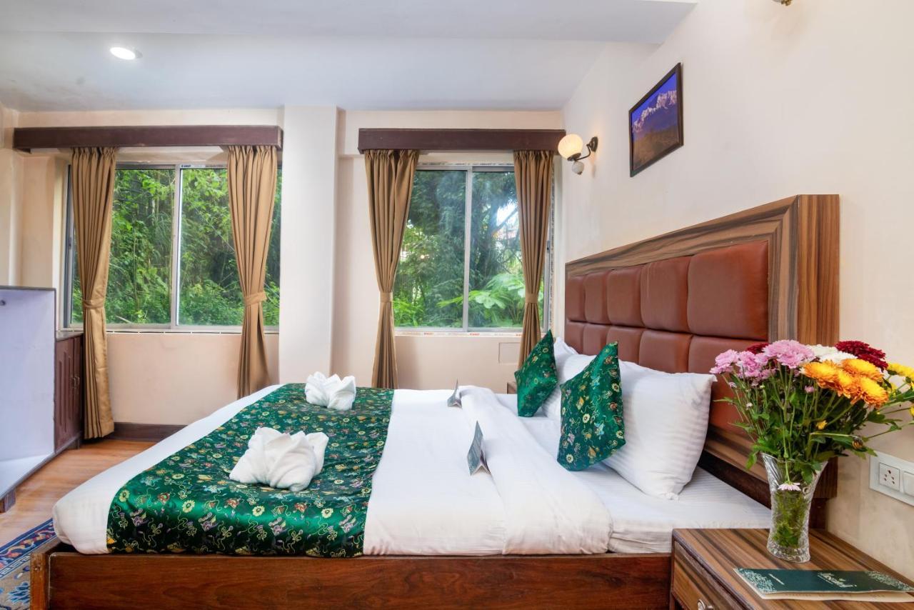 Muscatel Roma - 400 Mts From Mall Road Darjeeling  Ngoại thất bức ảnh